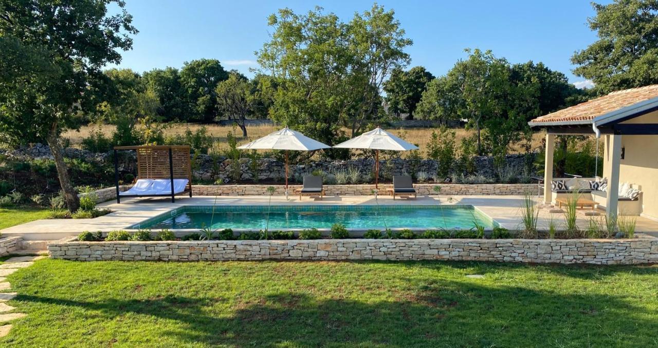칸파나르 Casa Conte Istria 빌라 외부 사진